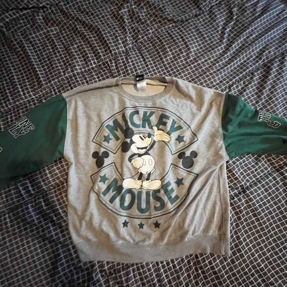 I am selling new or used clothes. - Picture 8 of 8